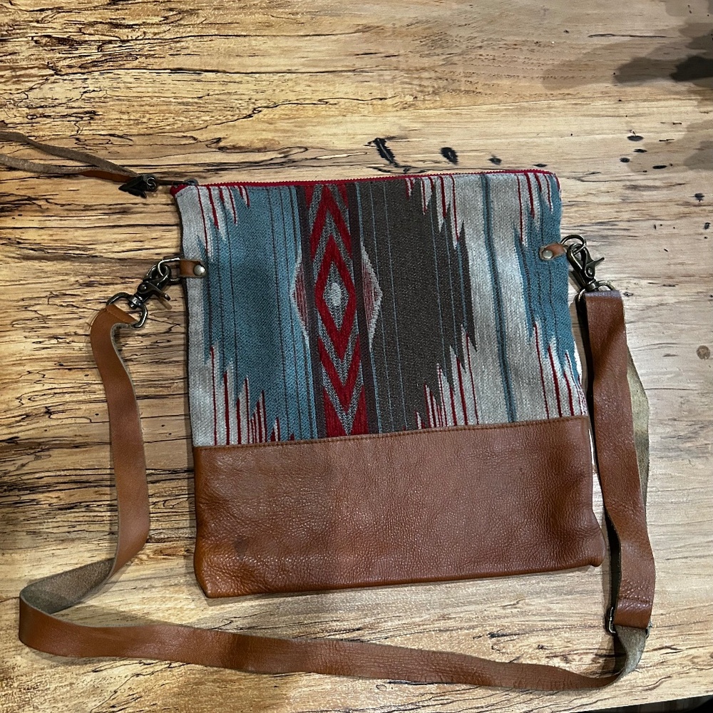 Vaalbara designs handbag